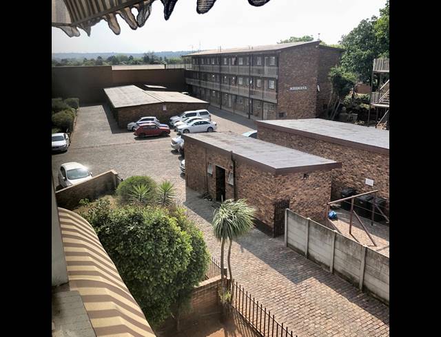 2 BEDROOM SECTIONAL TITLE FOR SALE IN BERTON PARK